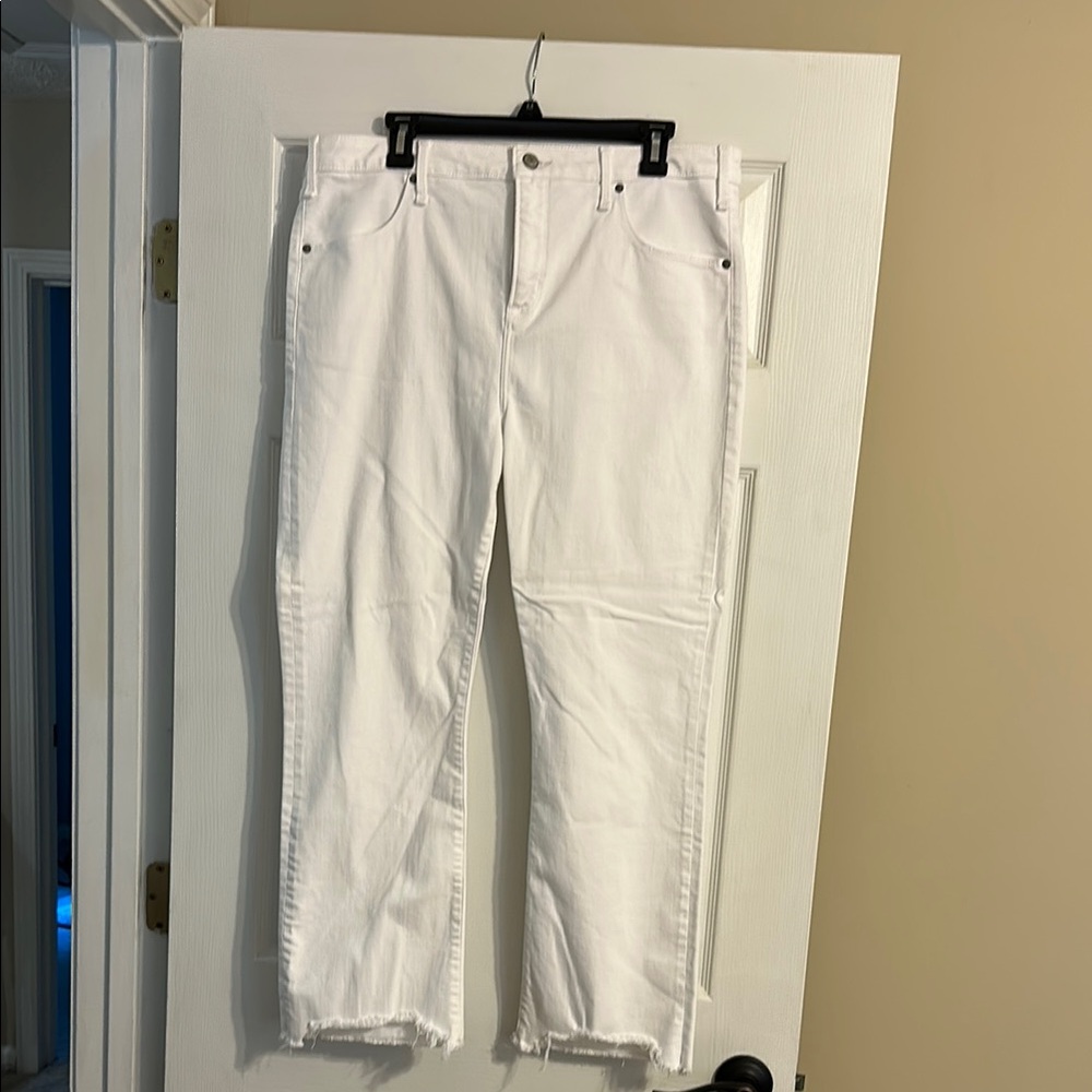 Abercrombie & Fitch High Rise Ankle Flare Jeans